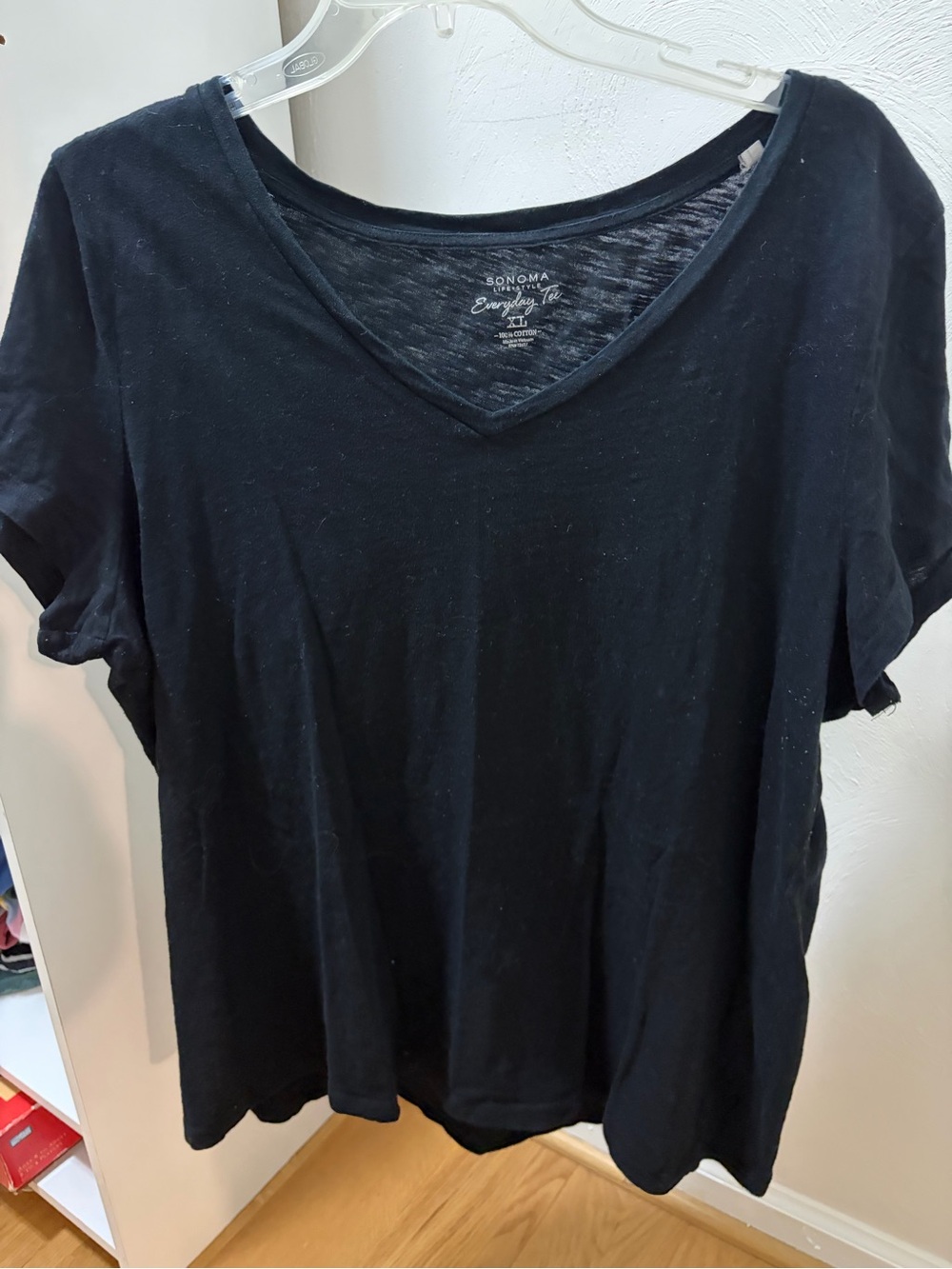 Sonoma Black V-Neck Short Sleeve Tee Top